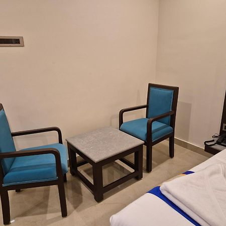 Hotel Janas Tirupati Exterior photo